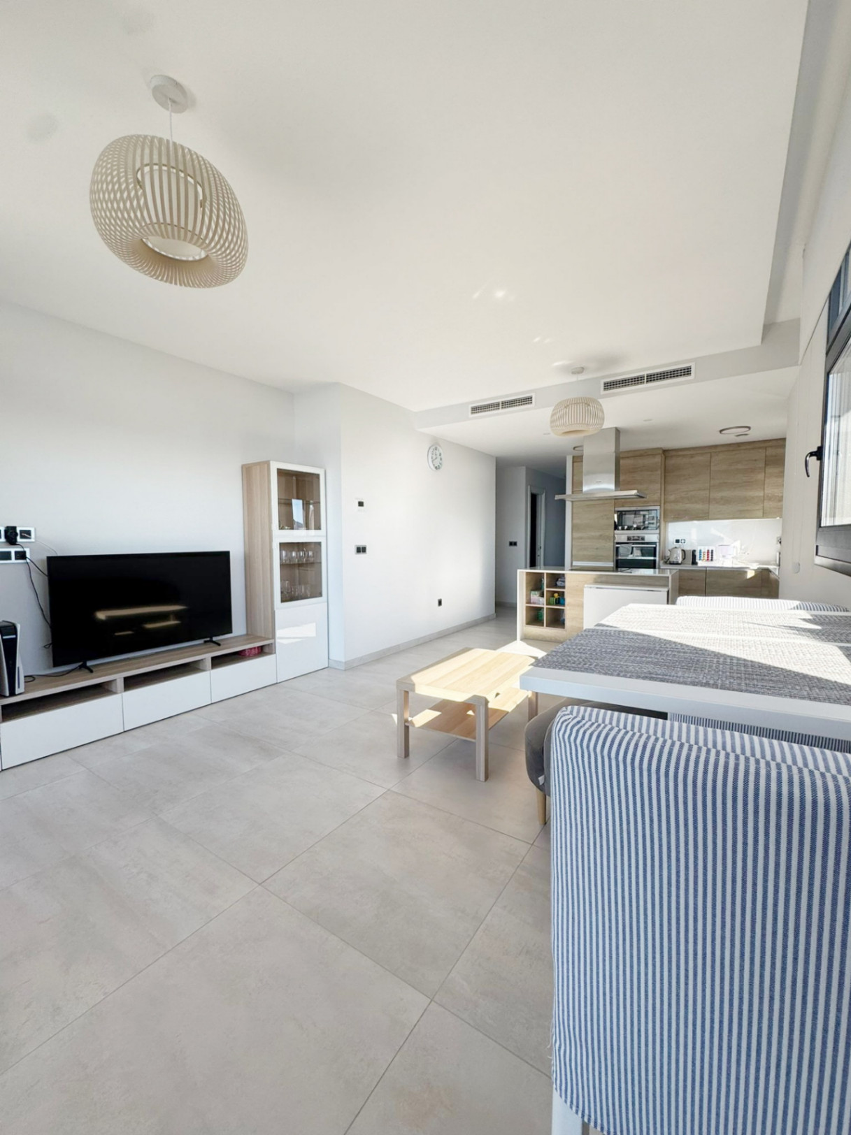 3 Bed, 2 Bath, ApartmentFor Sale, Benidorm, Alicante