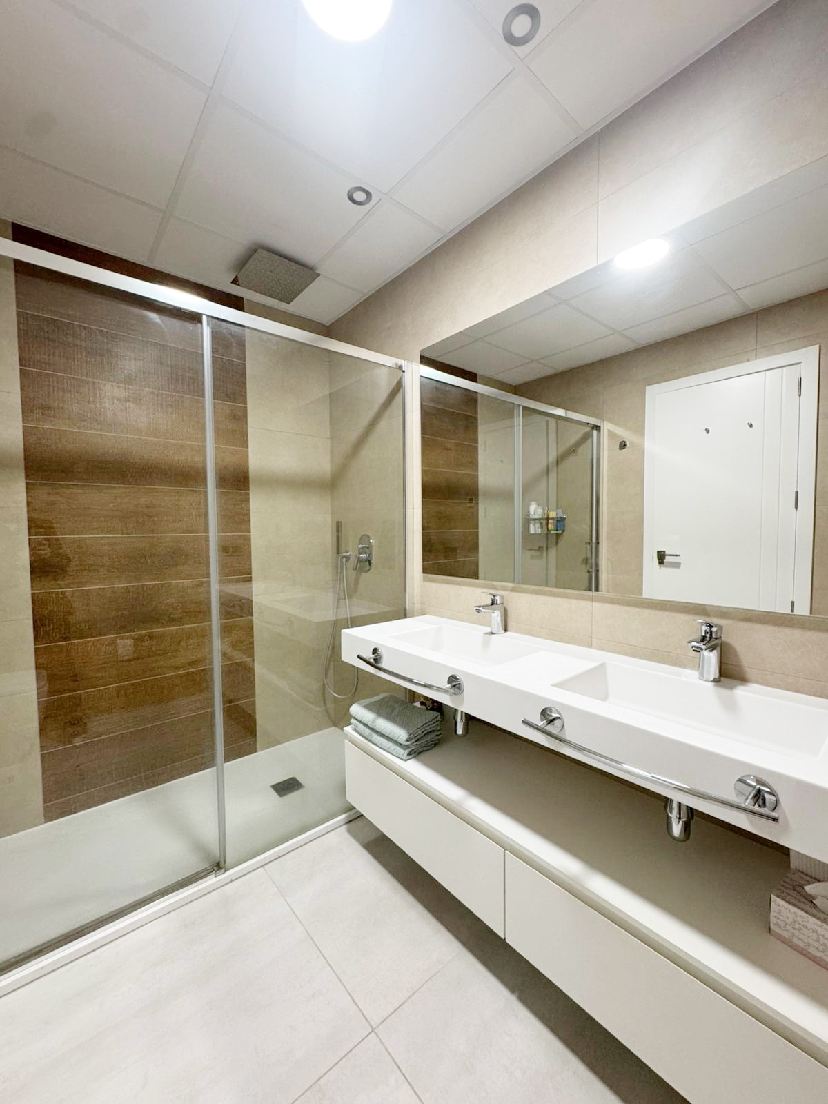 3 Bed, 2 Bath, ApartmentFor Sale, Benidorm, Alicante