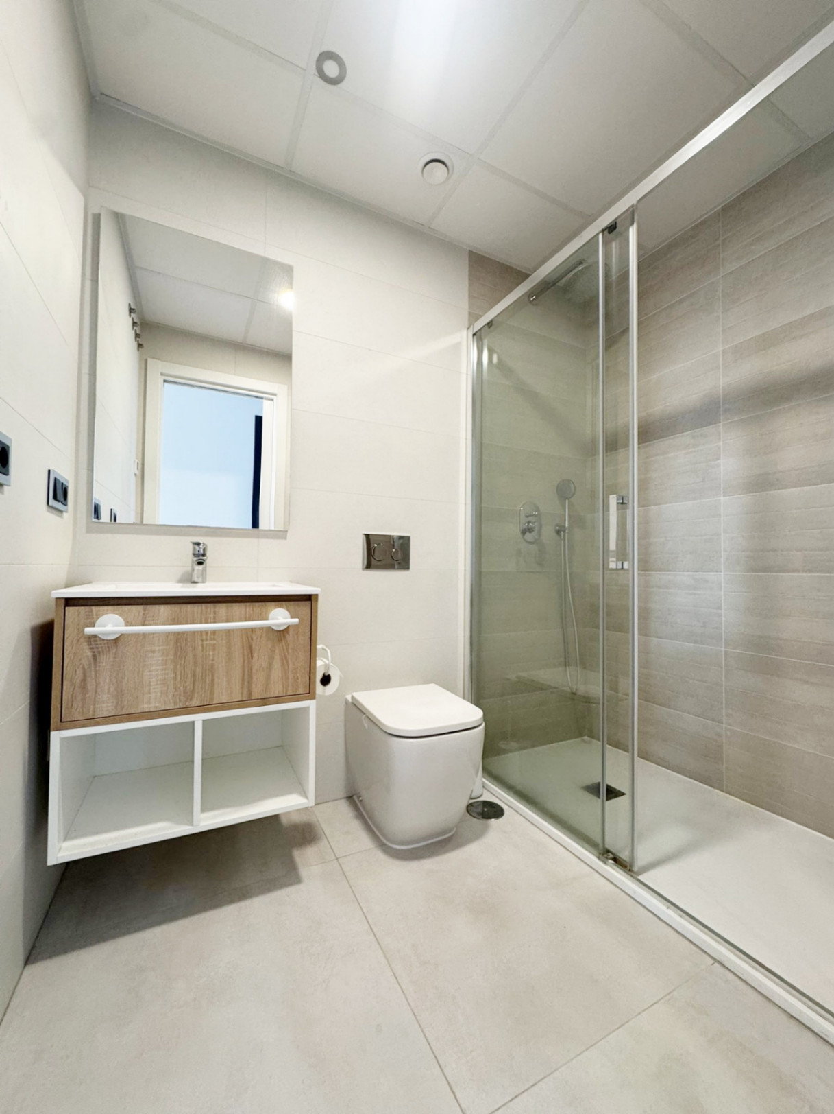 3 Bed, 2 Bath, ApartmentFor Sale, Benidorm, Alicante