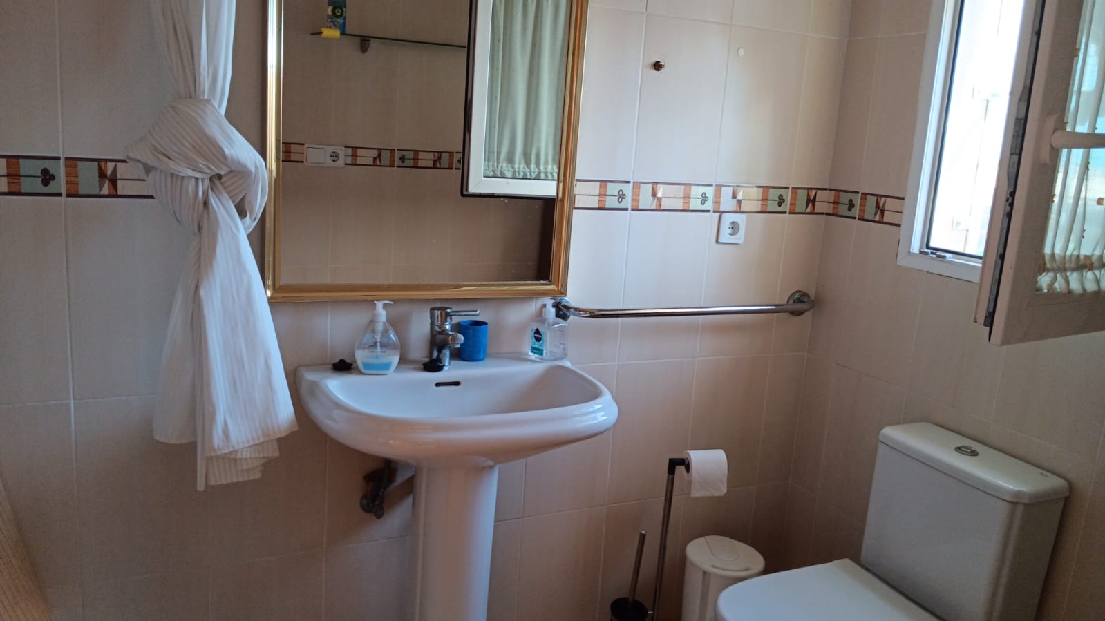 5 Bed, 2 Bath, HouseFor Sale, La Nucia, Alicante