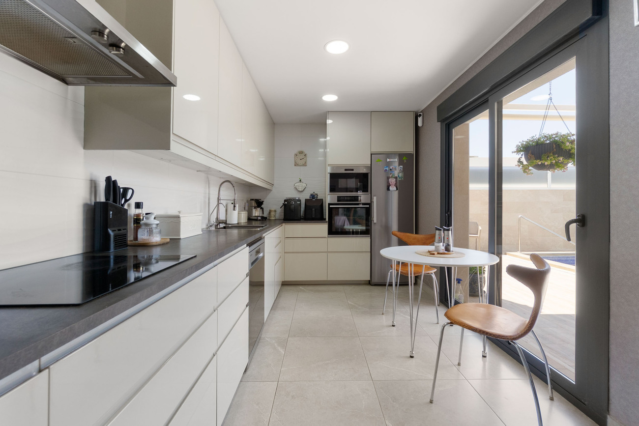 2 Bed, 2 Bath, HouseFor Sale, Daya Nueva, Alicante