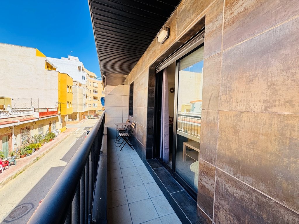 2 Bed, 1 Bath, ApartmentFor Sale, La Mata, Alicante
