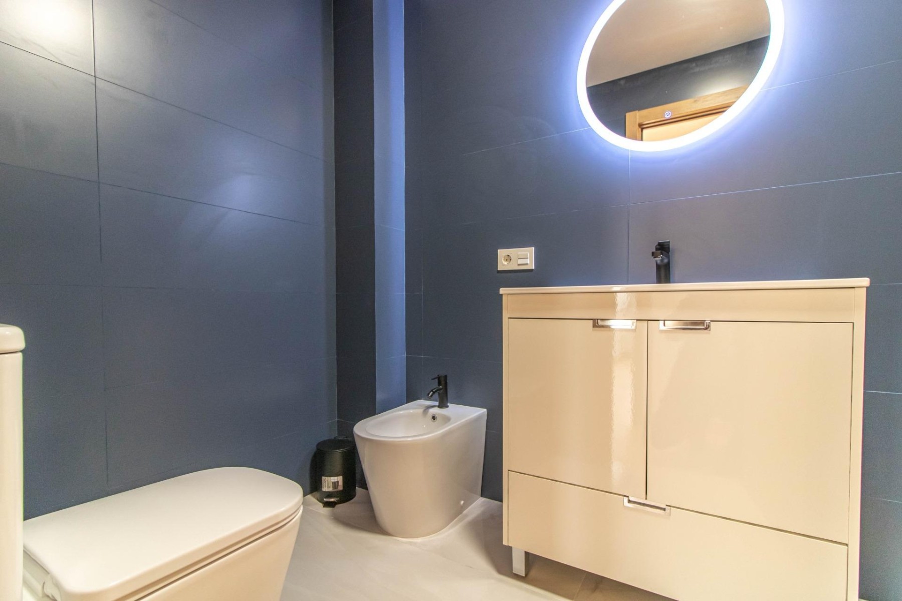 3 Bed, 2 Bath, ApartmentFor Sale, Torrevieja, Alicante