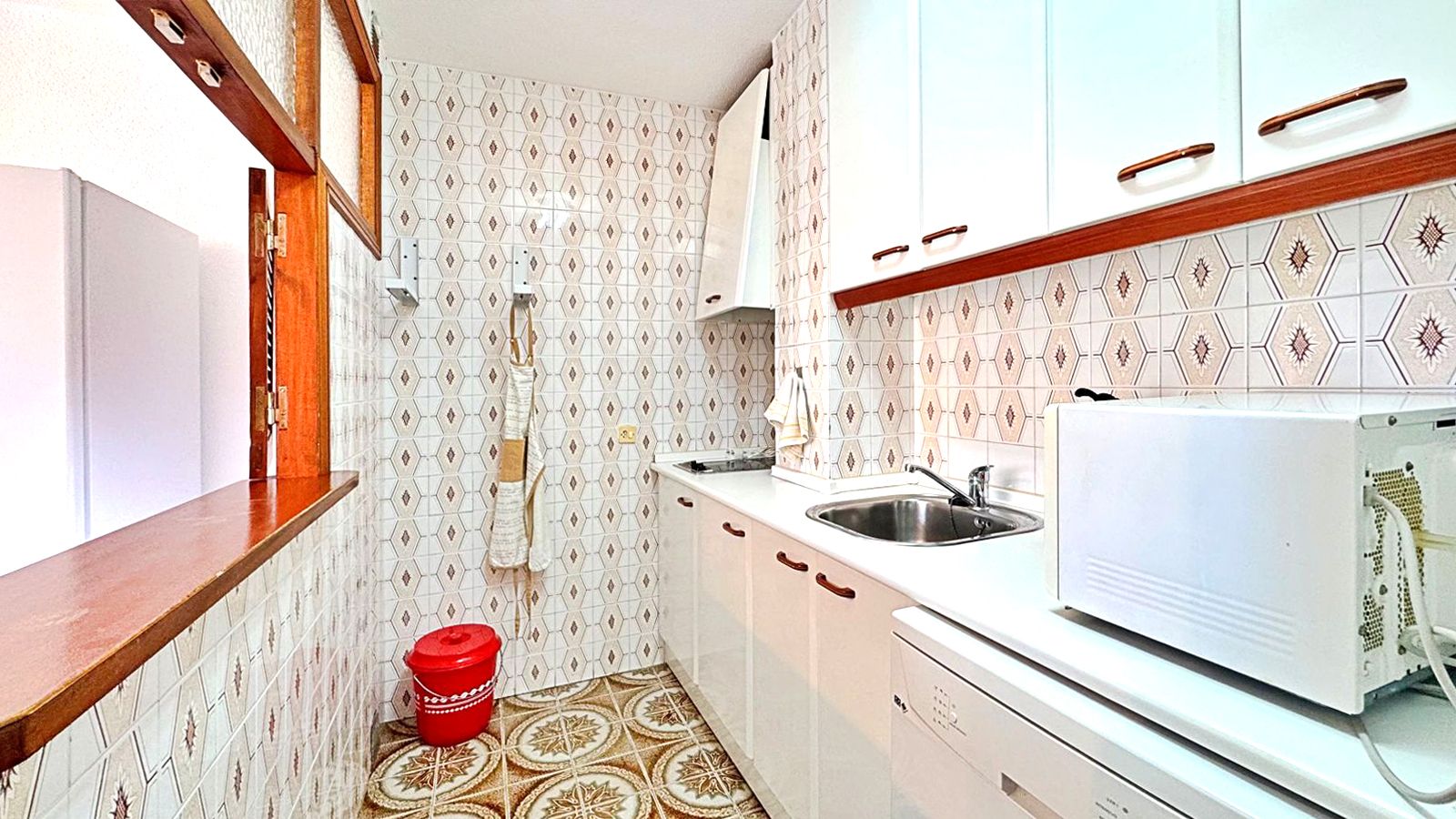 1 Bed, 1 Bath, ApartmentFor Sale, Torrevieja, Alicante