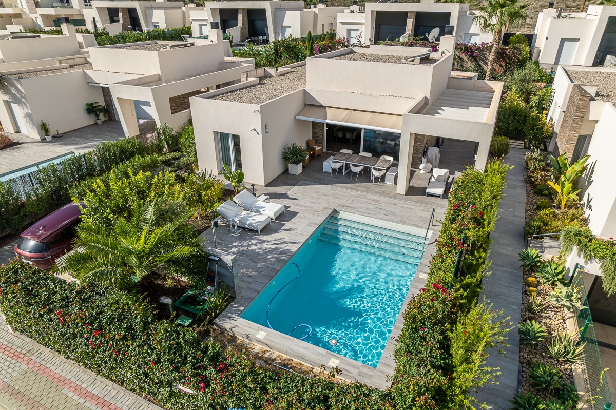 2 Bed, 2 Bath, HouseFor Sale, Algorfa, Alicante