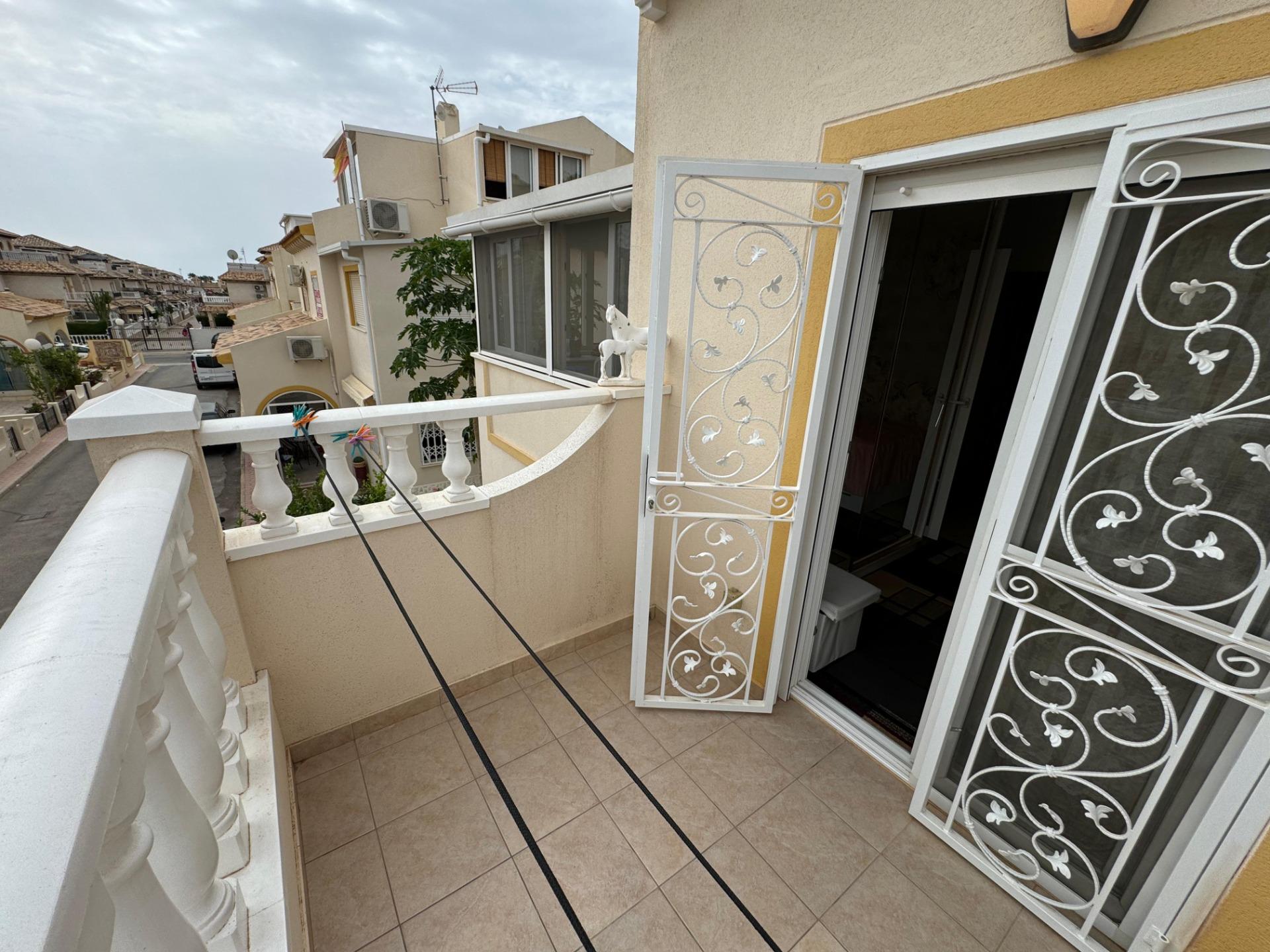 4 Bed, 2 Bath, HouseFor Sale, Orihuela Costa, Alicante