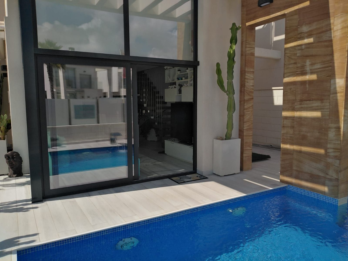 3 Bed, 3 Bath, HouseFor Sale, Orihuela Costa, Alicante