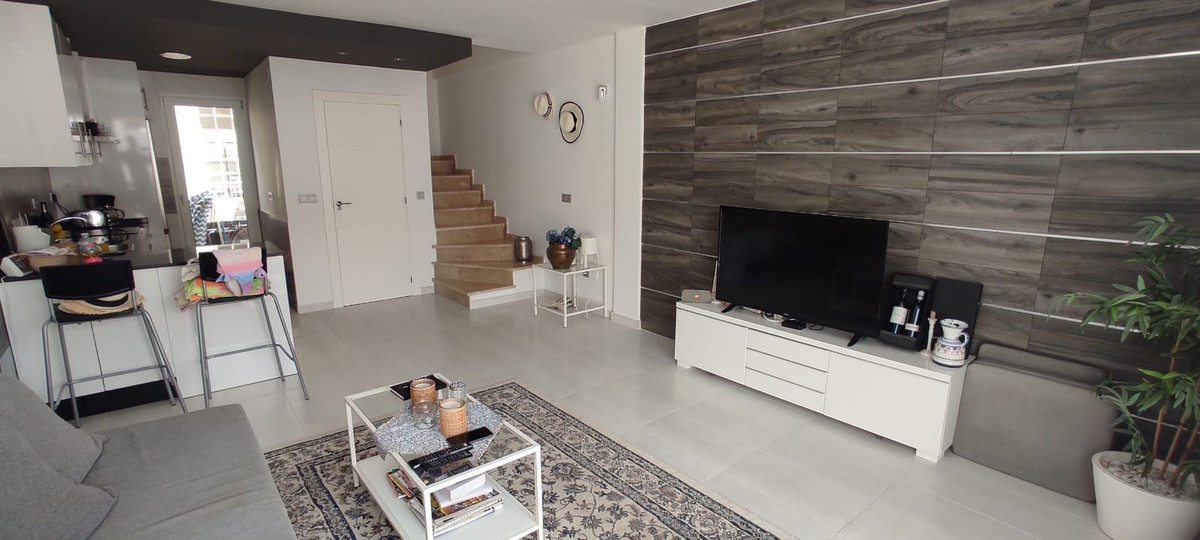 3 Bed, 2 Bath, HouseFor Sale, Orihuela Costa, Alicante