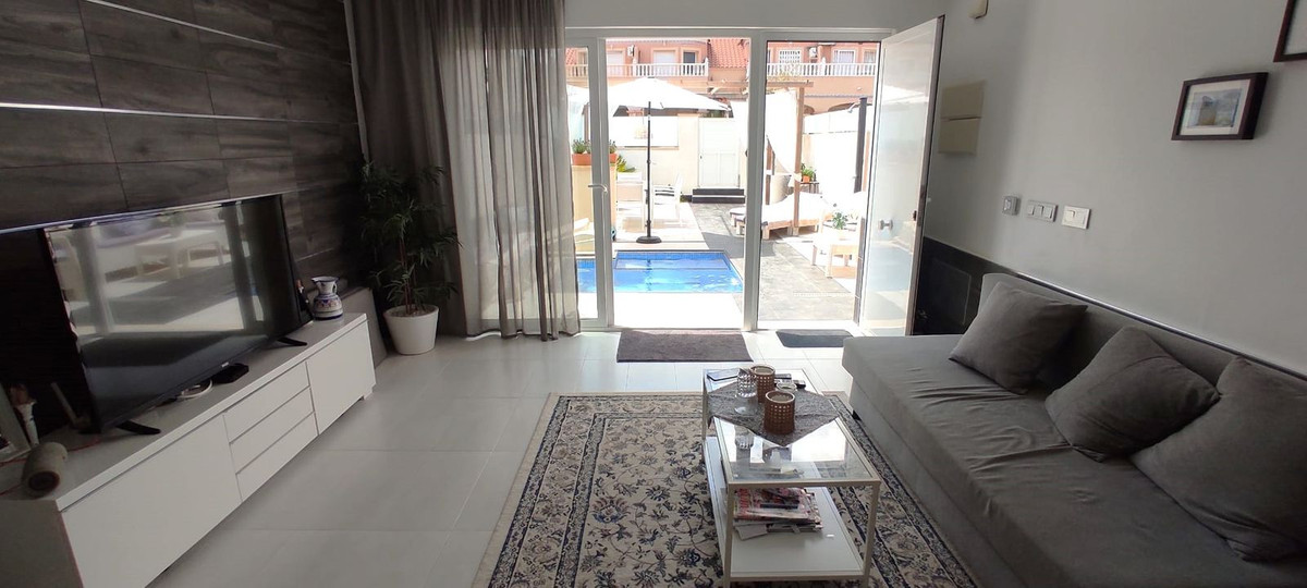 3 Bed, 2 Bath, HouseFor Sale, Orihuela Costa, Alicante