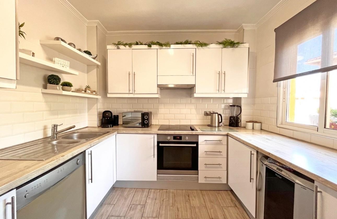 4 Bed, 3 Bath, HouseFor Sale, La Zenia, Alicante