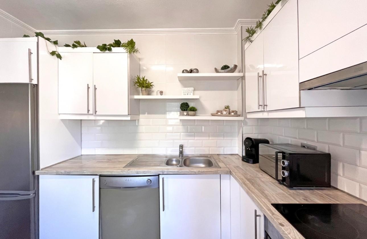 4 Bed, 3 Bath, HouseFor Sale, La Zenia, Alicante