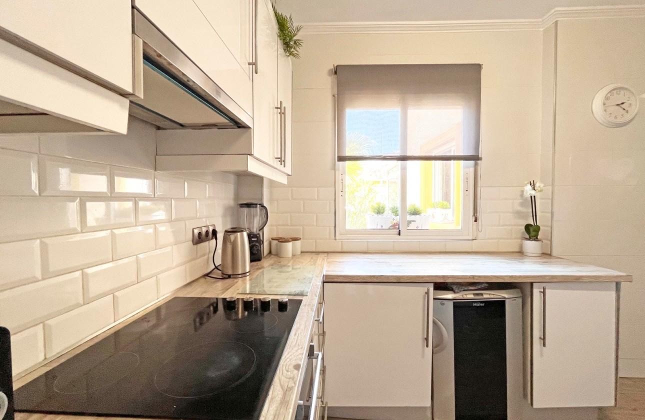 4 Bed, 3 Bath, HouseFor Sale, La Zenia, Alicante