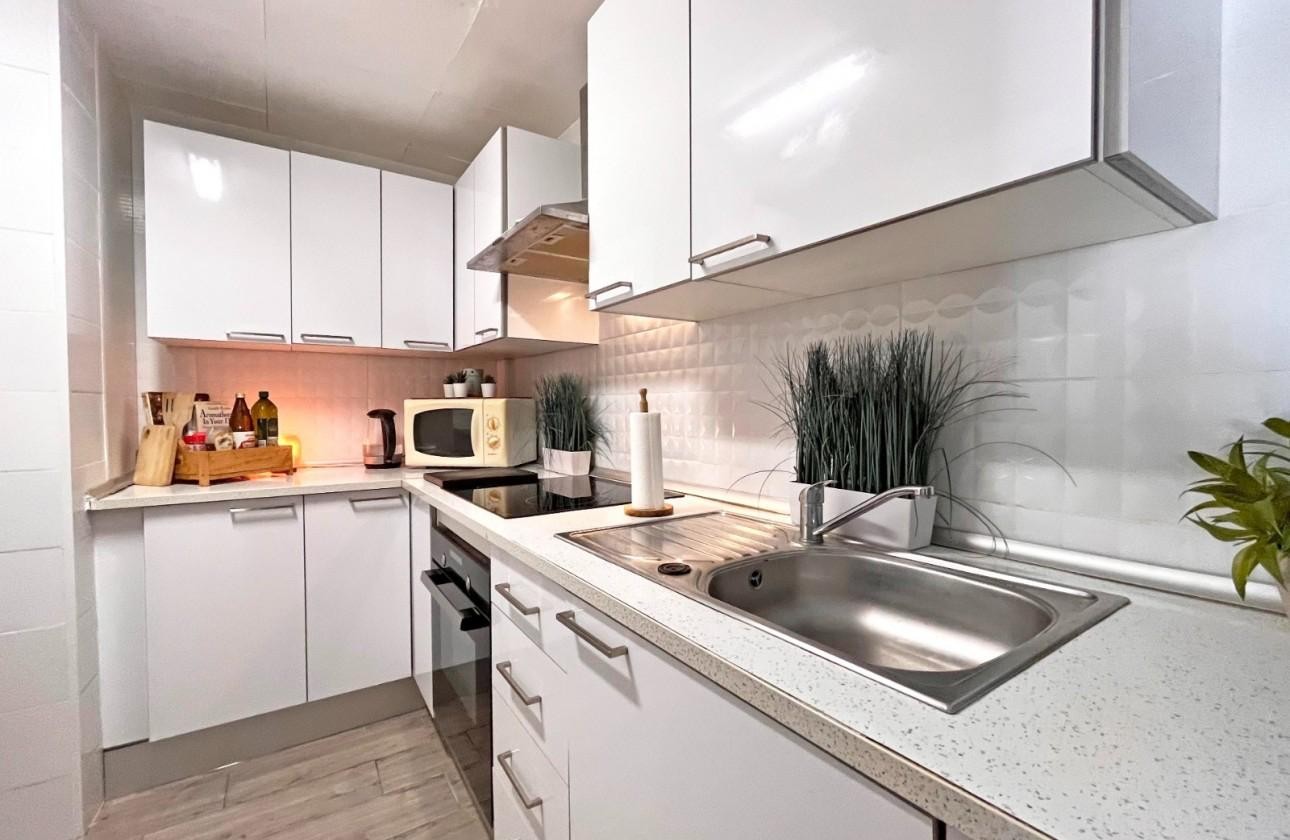 4 Bed, 3 Bath, HouseFor Sale, La Zenia, Alicante