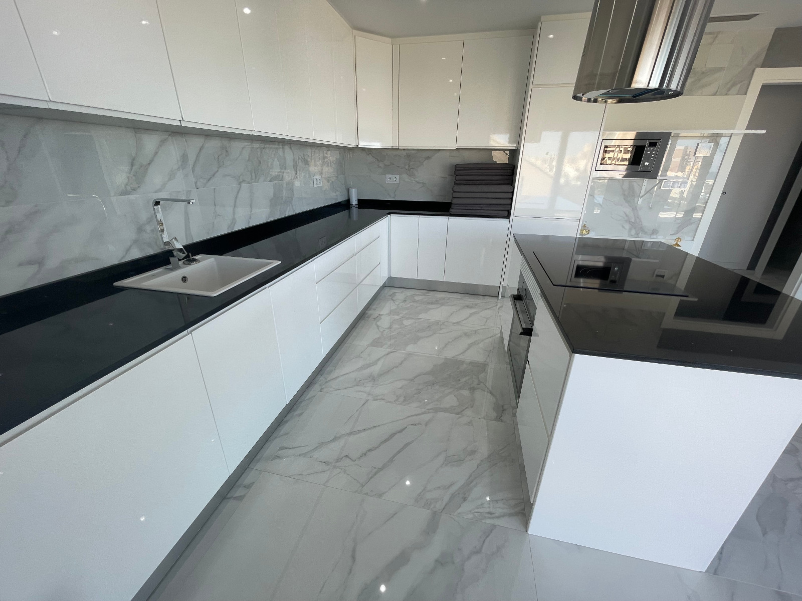 5 Bed, 4 Bath, HouseFor Sale, La Mata, Alicante