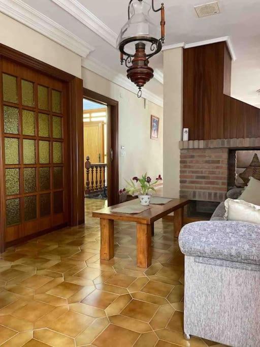 4 Bed, 3 Bath, HouseFor Sale, Orihuela Costa, Alicante