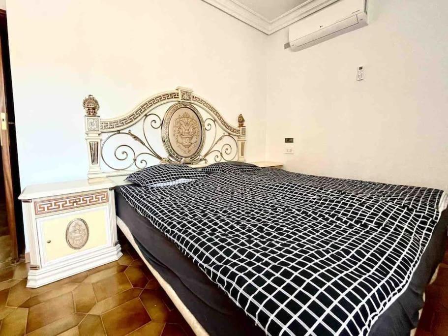 4 Bed, 3 Bath, HouseFor Sale, Orihuela Costa, Alicante