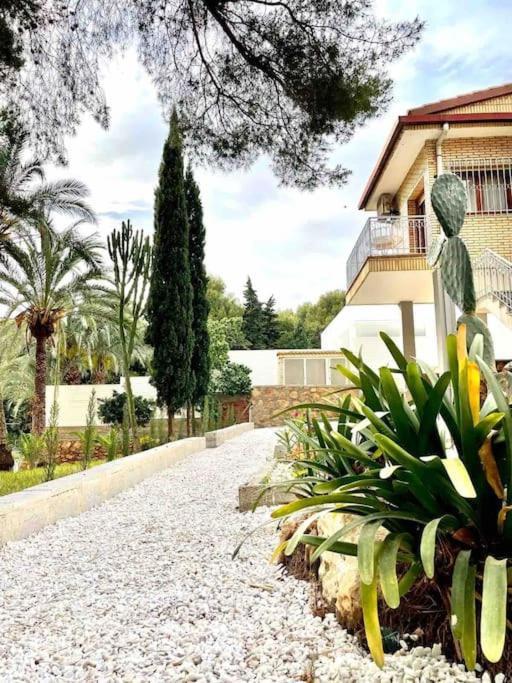 4 Bed, 3 Bath, HouseFor Sale, Orihuela Costa, Alicante