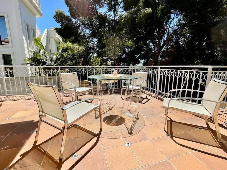 4 Bed, 3 Bath, HouseFor Sale, Orihuela Costa, Alicante