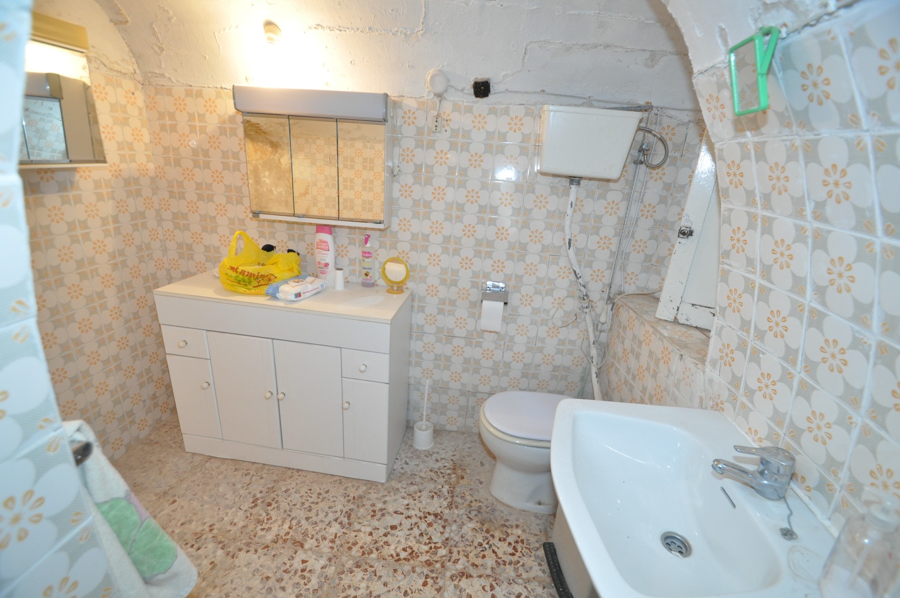 4 Bed, 2 Bath, HouseFor Sale, Pinoso, Alicante
