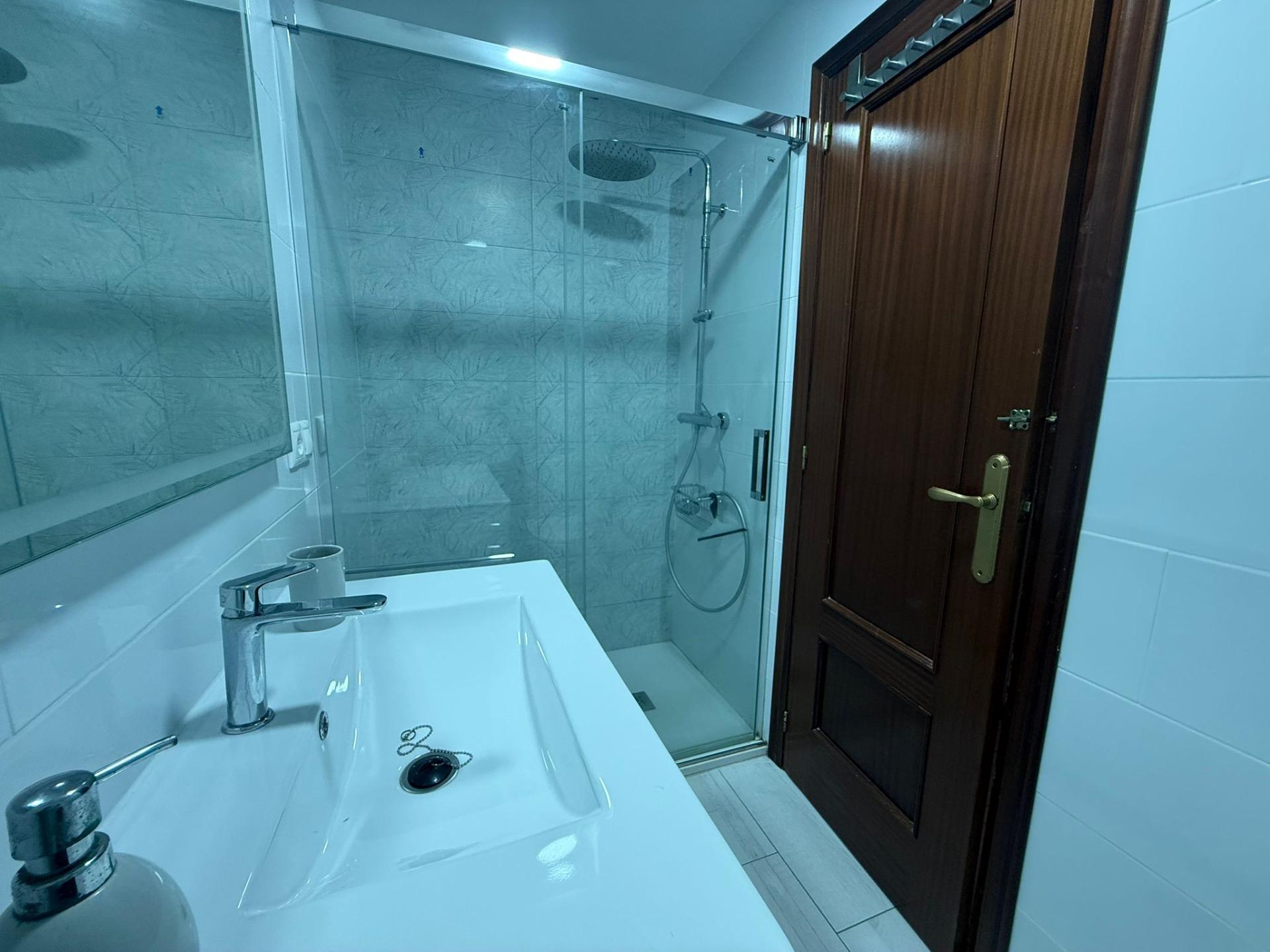 2 Bed, 1 Bath, ApartmentFor Sale, Torrevieja, Alicante