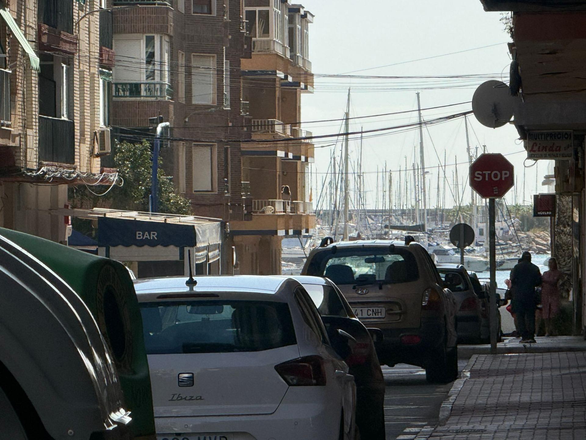 2 Bed, 1 Bath, ApartmentFor Sale, Torrevieja, Alicante