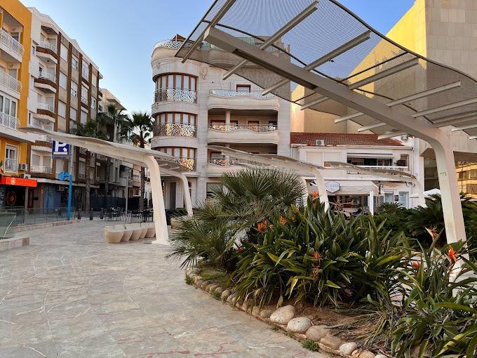 3 Bed, 2 Bath, ApartmentFor Sale, Torrevieja, Alicante