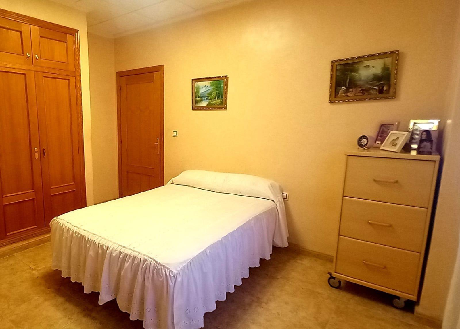 5 Bed, 3 Bath, HouseFor Sale, Torrevieja, Alicante