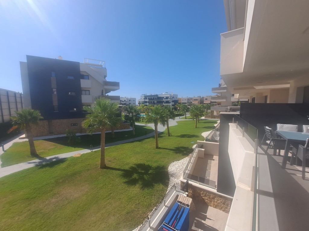 2 Bed, 2 Bath, ApartmentFor Sale, Playa Flamenca, Alicante