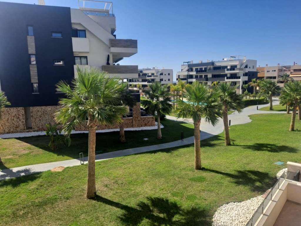 2 Bed, 2 Bath, ApartmentFor Sale, Playa Flamenca, Alicante