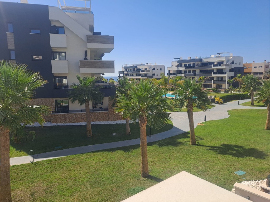 2 Bed, 2 Bath, ApartmentFor Sale, Playa Flamenca, Alicante