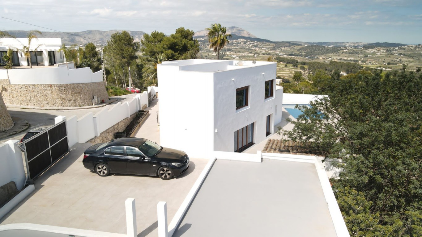 5 Bed, 4 Bath, HouseFor Sale, Moraira, Alicante