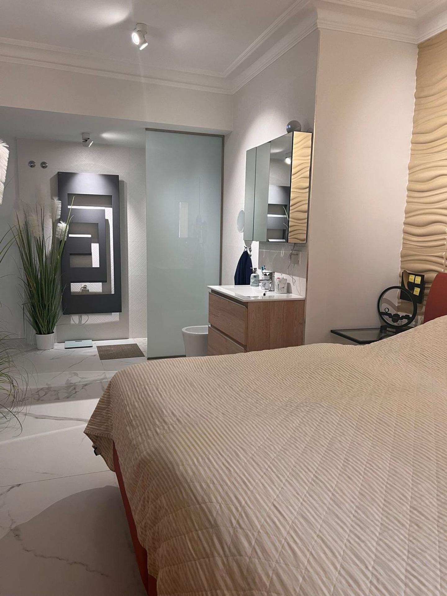 3 Bed, 2 Bath, ApartmentFor Sale, Torrevieja, Alicante