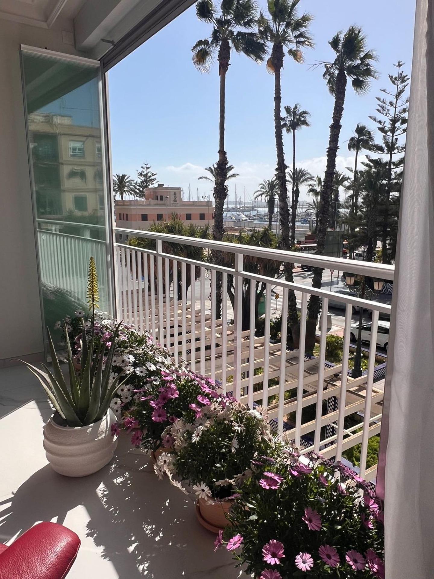 3 Bed, 2 Bath, ApartmentFor Sale, Torrevieja, Alicante