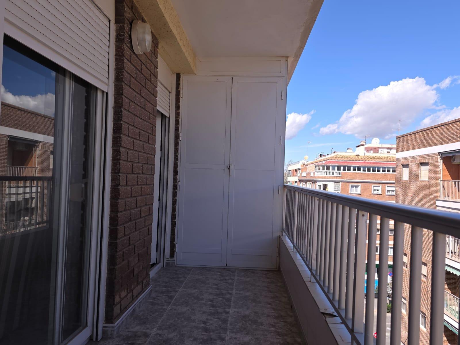 2 Bed, 1 Bath, ApartmentFor Sale, Torrevieja, Alicante