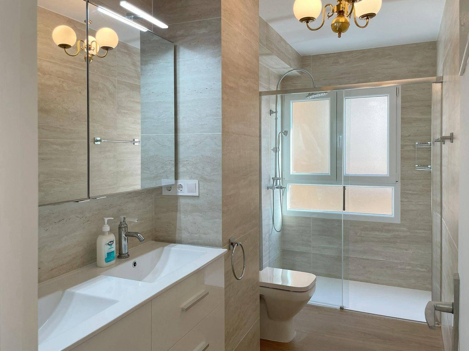 3 Bed, 2 Bath, ApartmentFor Sale, Torrevieja, Alicante