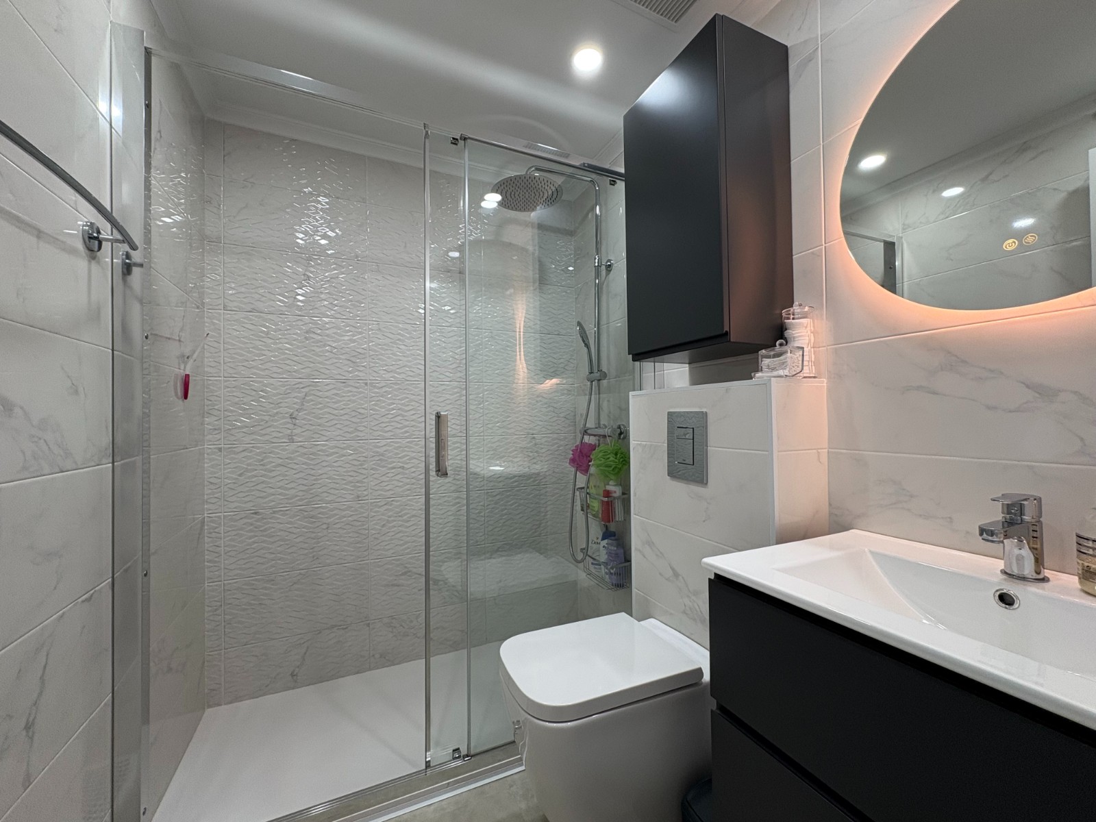 4 Bed, 2 Bath, ApartmentFor Sale, Torrevieja, Alicante