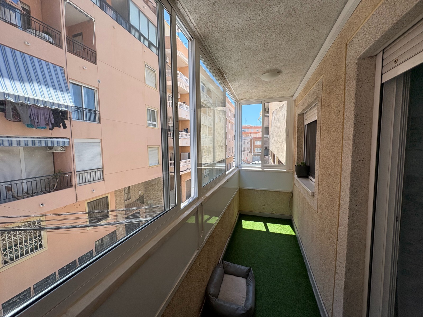 4 Bed, 2 Bath, ApartmentFor Sale, Torrevieja, Alicante