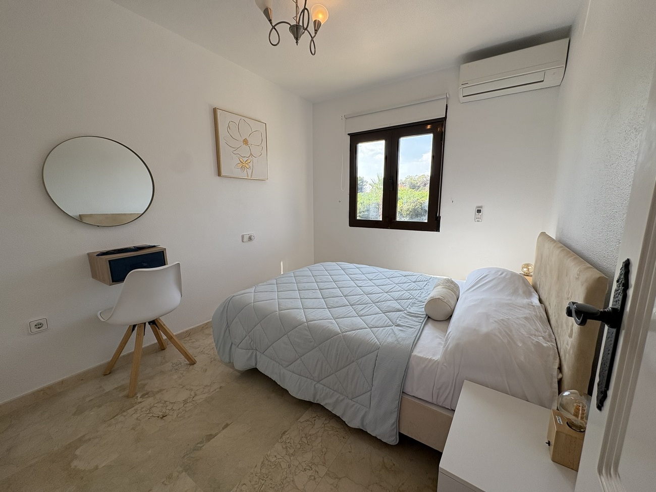 3 Bed, 2 Bath, ApartmentFor Sale, Las Ramblas Golf, Alicante