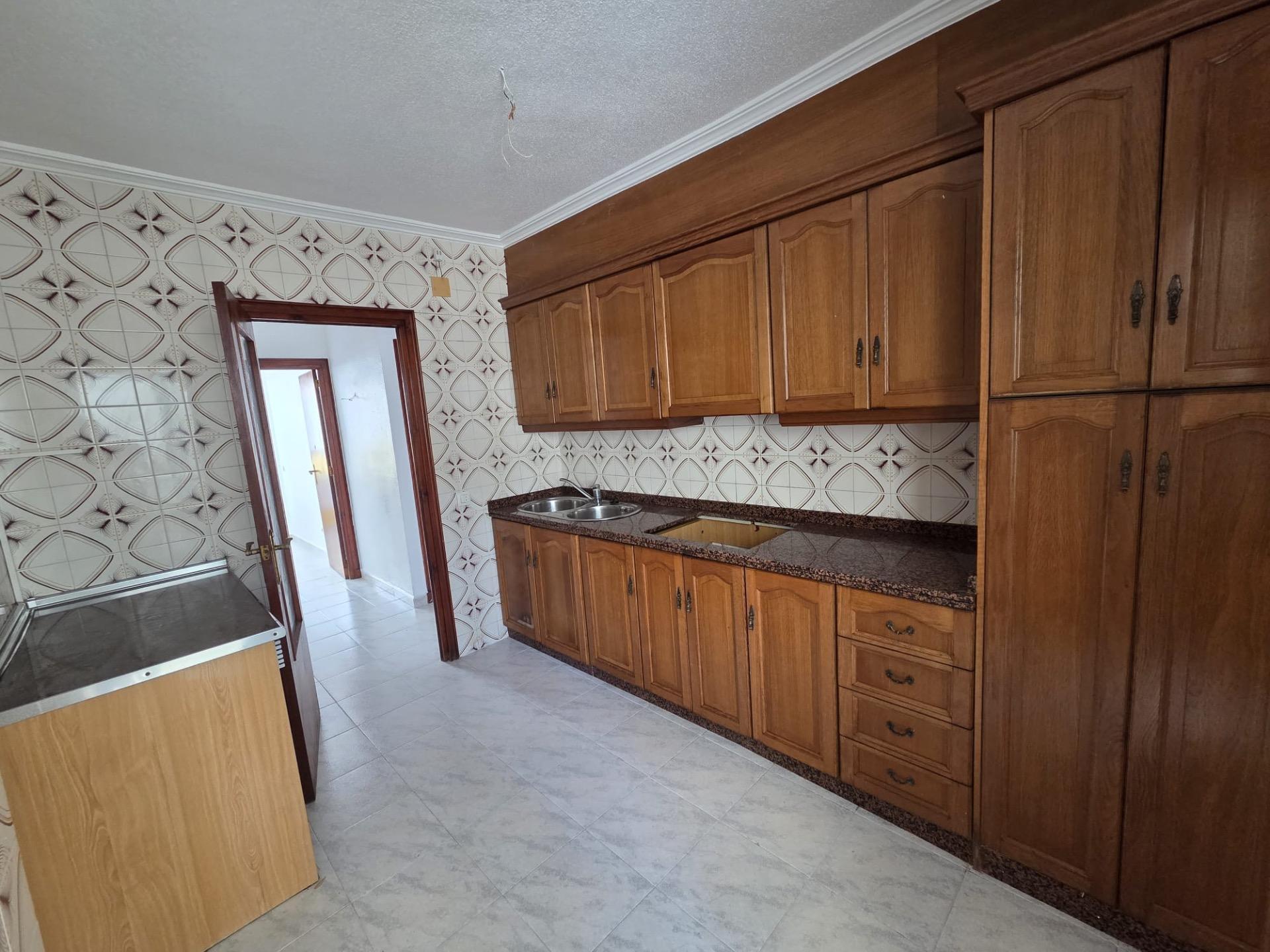 3 Bed, 2 Bath, ApartmentFor Sale, Torrevieja, Alicante