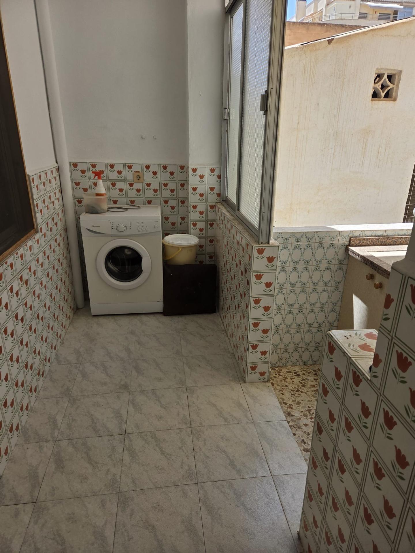 3 Bed, 2 Bath, ApartmentFor Sale, Torrevieja, Alicante