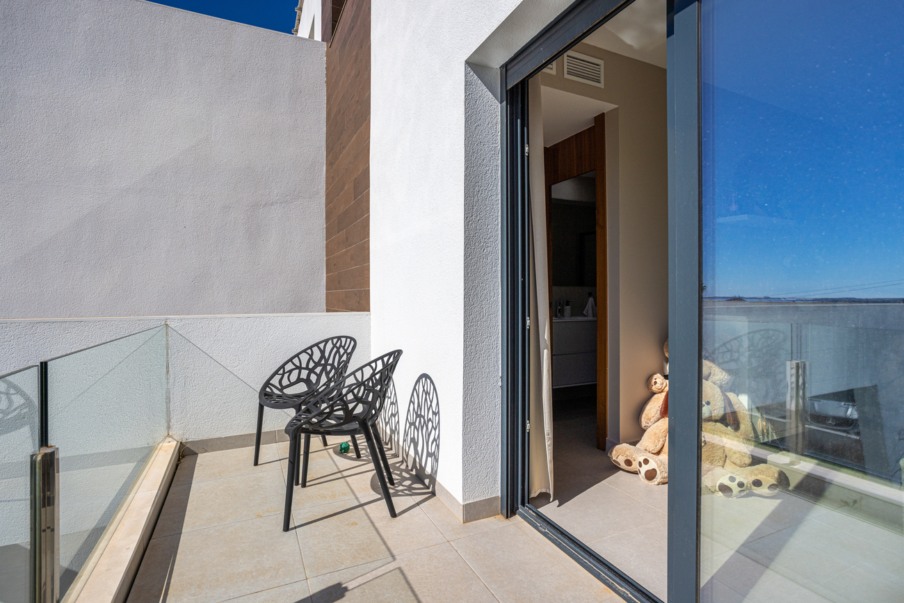 4 Bed, 3 Bath, HouseFor Sale, Ciudad Quesada, Alicante