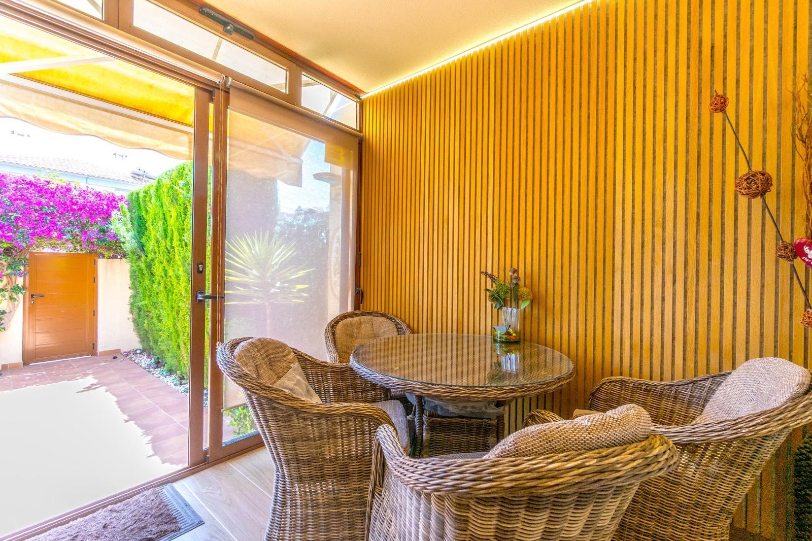 Torrevieja, Alicante, 3 Bedrooms Bedrooms, ,2 BathroomsBathrooms,For Sale,2408C