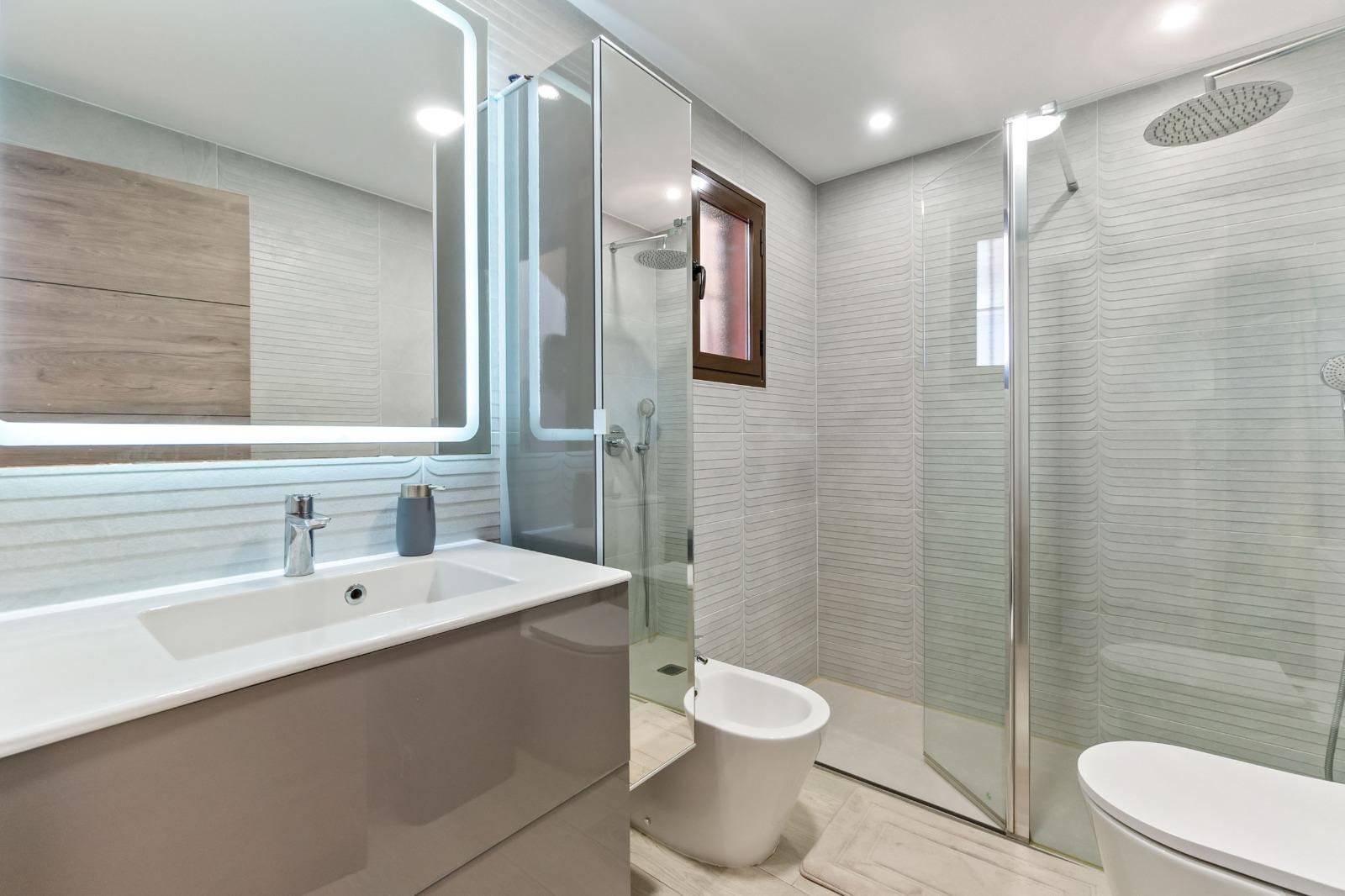 Torrevieja, Alicante, 3 Bedrooms Bedrooms, ,2 BathroomsBathrooms,For Sale,2408C