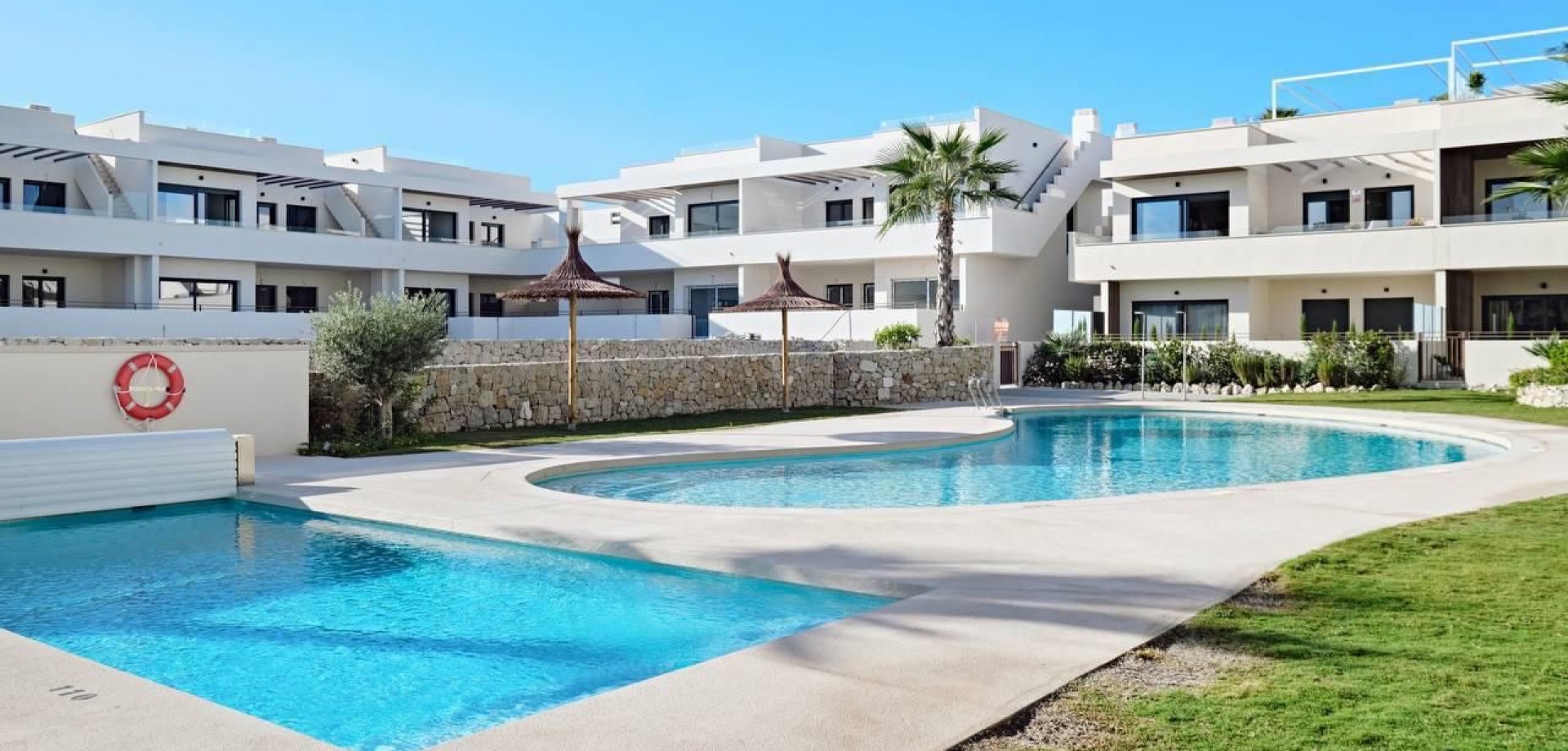 2 Bed, 2 Bath, ApartmentFor Sale, Torrevieja, Alicante