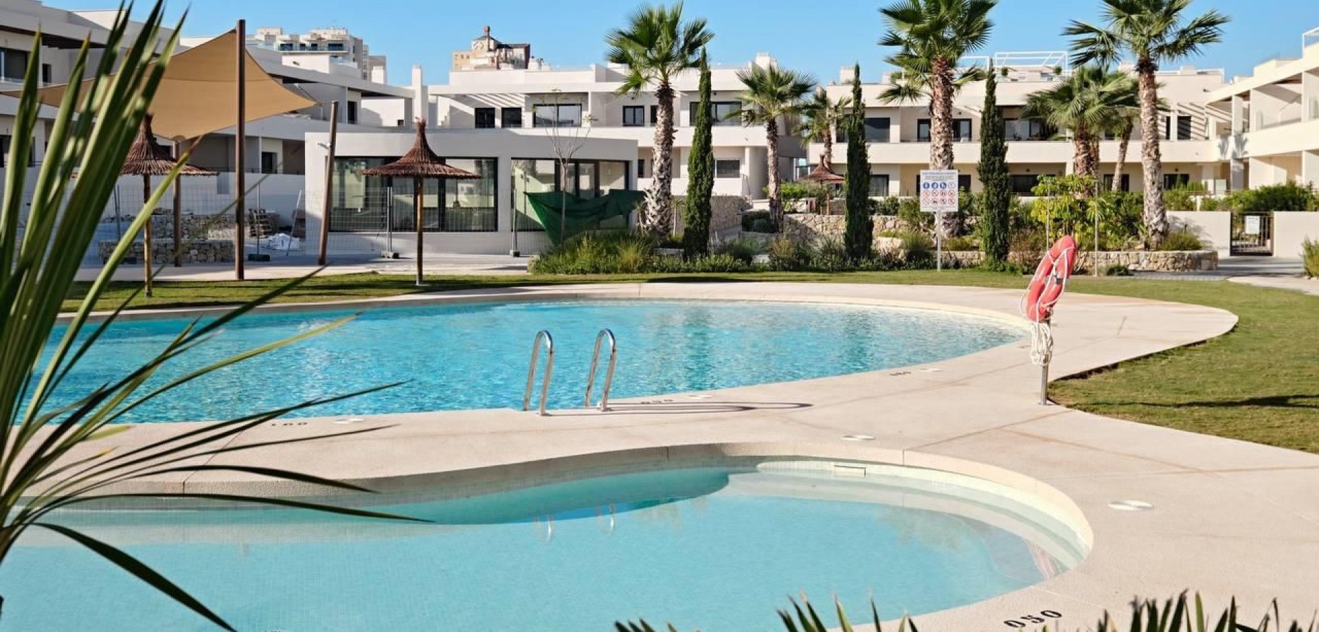 2 Bed, 2 Bath, ApartmentFor Sale, Torrevieja, Alicante
