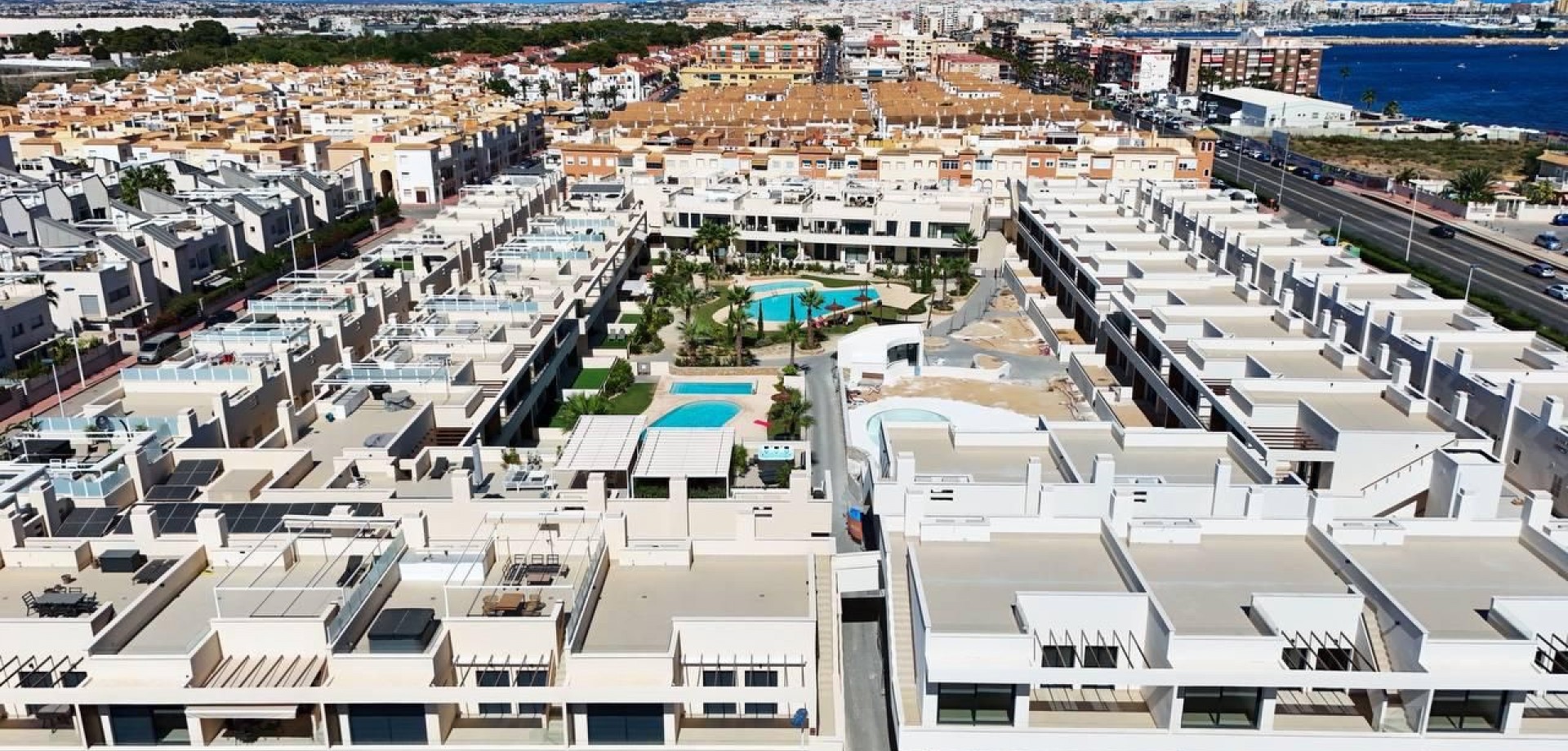 2 Bed, 2 Bath, ApartmentFor Sale, Torrevieja, Alicante