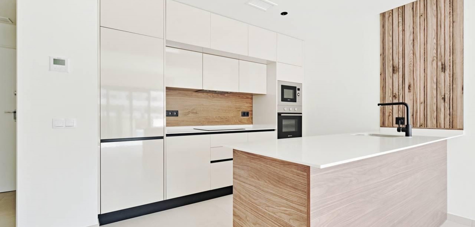 2 Bed, 2 Bath, ApartmentFor Sale, Torrevieja, Alicante