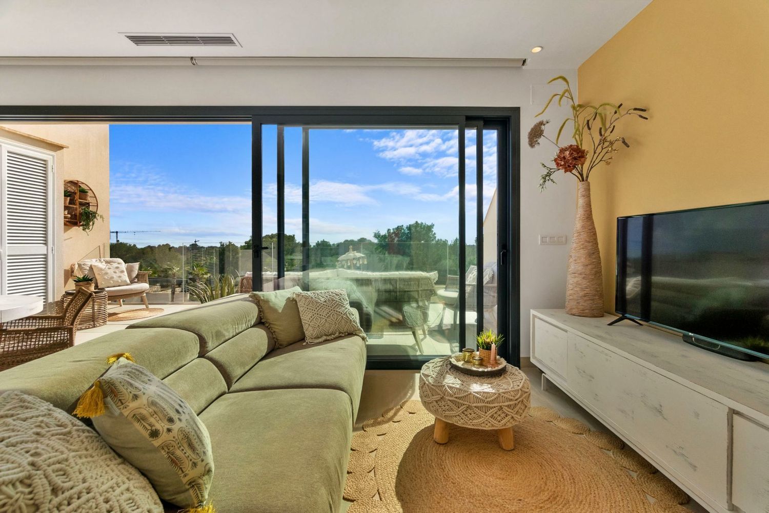 2 Bed, 2 Bath, ApartmentFor Sale, Orihuela, Alicante