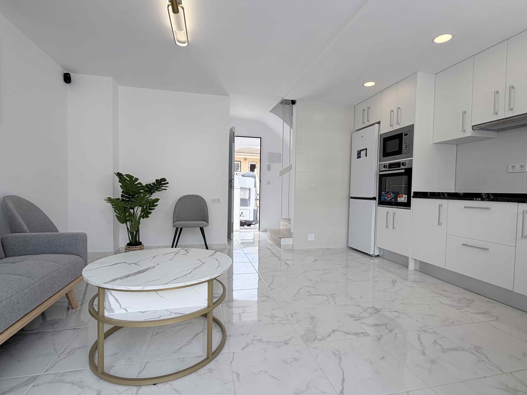 3 Bed, 2 Bath, HouseFor Sale, Torrevieja, Alicante