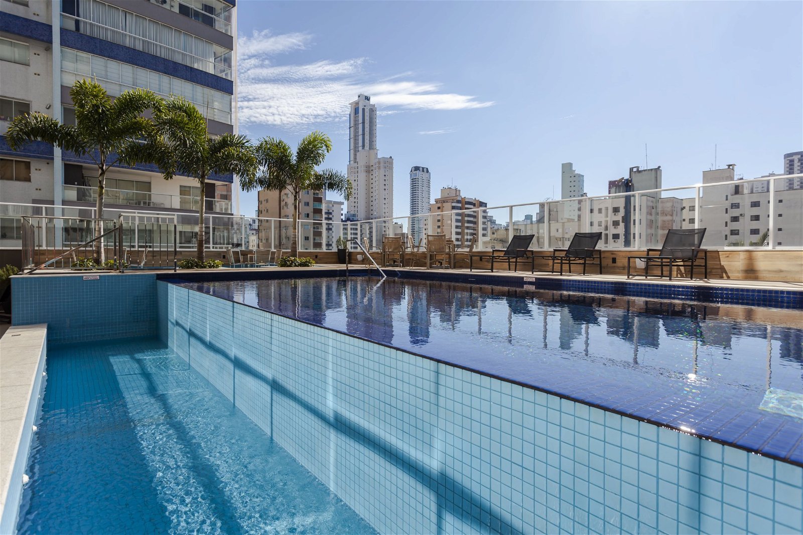 4 Bed, 5 Bath, ApartmentFor Sale, Centro, Santa Catarina, 88330-394